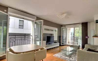 Issy-Les-Moulineaux (92130)