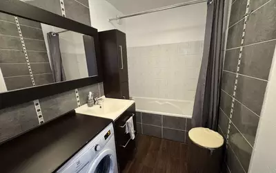 Villeurbanne (69100)