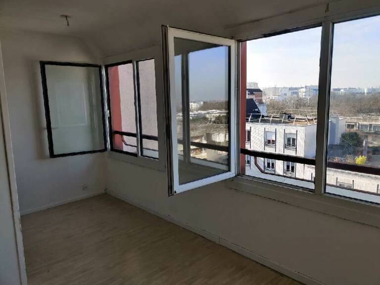 Champs-Sur-Marne (77420)