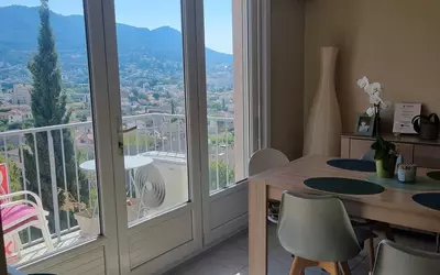 Toulon (83000)