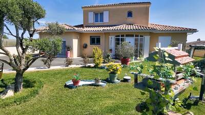 Vente maison 6 pièces Saint-Martin-de-Laye (33910)