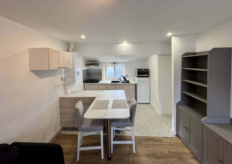 Nantes (44000)