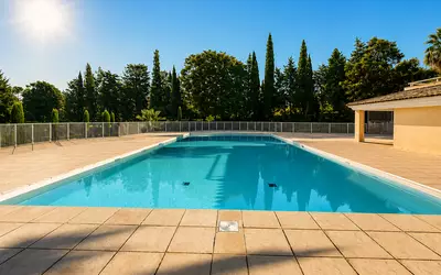 Avec Terrasse, Piscine Et Parking - Cavalaire-Sur-Mer