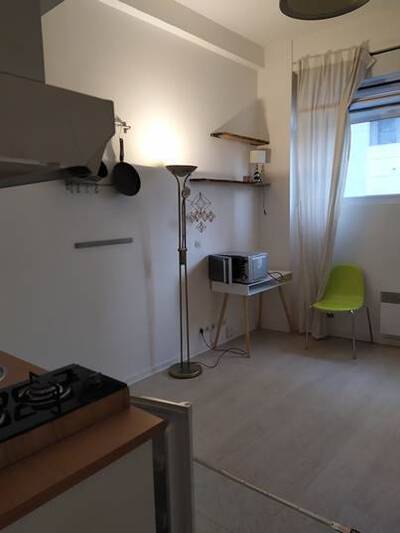 Location appartement studio Paris 20e