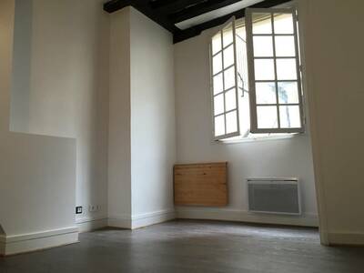 Location appartement studio Paris 1er