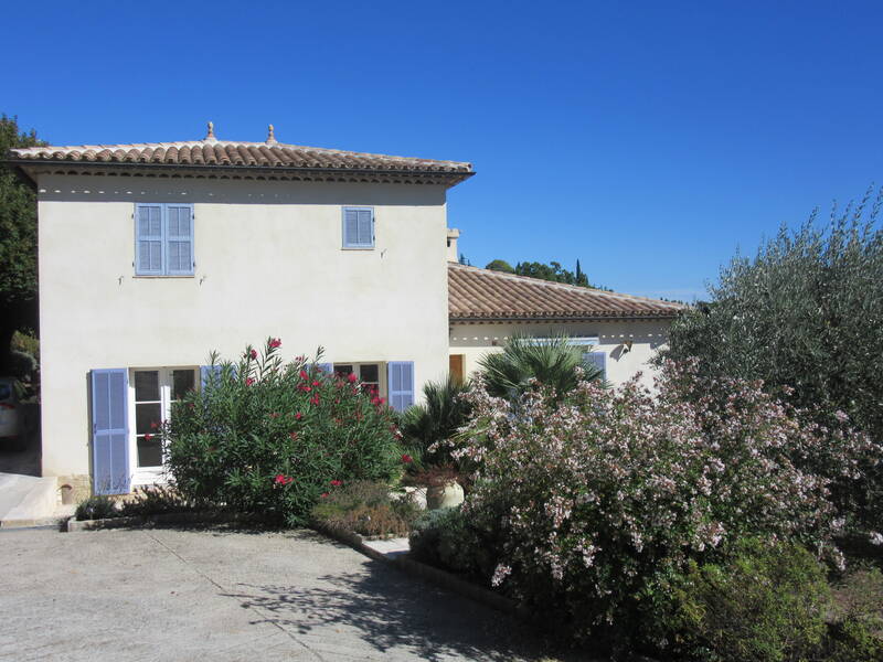 Callian (83440)