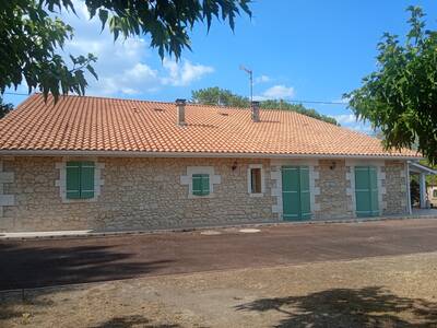 Vente maison 5 pièces Saint-Aigulin (17360)
