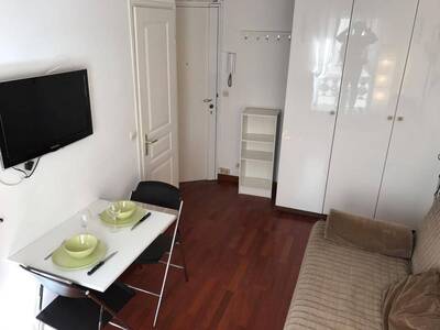Location appartement studio Paris 9e