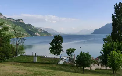 , A 2 Pas Du Lac Du Bourget, Chindrieux (73310)