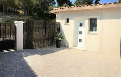 Location appartement studio Aix-en-Provence (13)