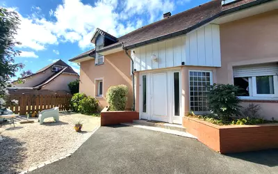 Lescar (64230)