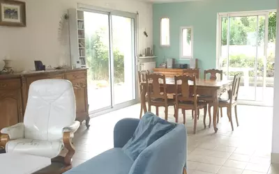 Auray (56400)