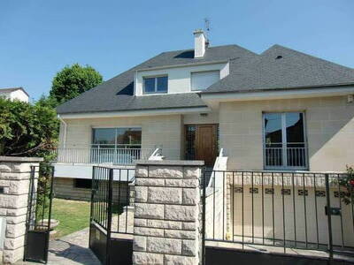 Location maison 10 pièces Deuil-la-Barre (95170)