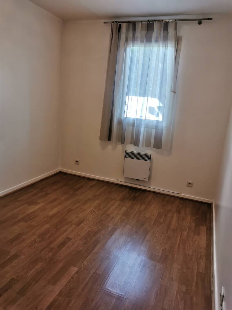 Houdan (78550)