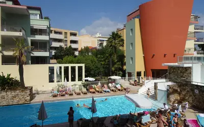 Antibes (06600)