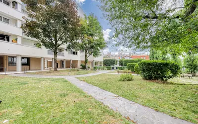 Issy-Les-Moulineaux (92130)