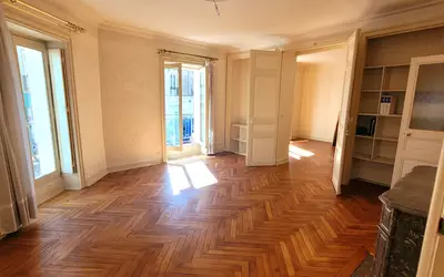Nantes (44000)