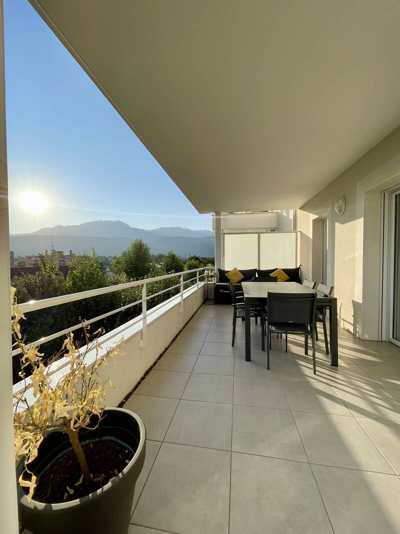 Voiron (38500)