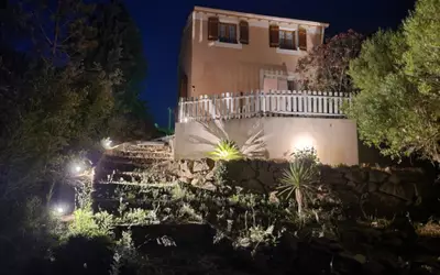 Fréjus (83600)