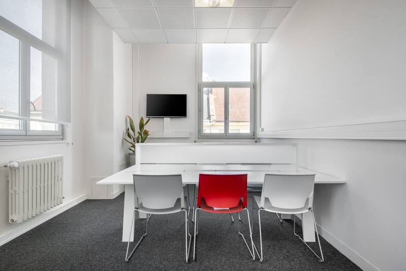 Bureaux, local professionnel Beauvais - 10&nbsp;m² - 119&nbsp;&euro;