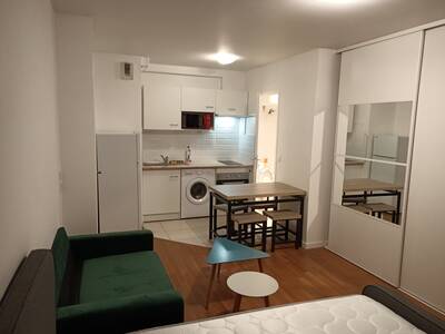 Location appartement studio Courbevoie (92400)