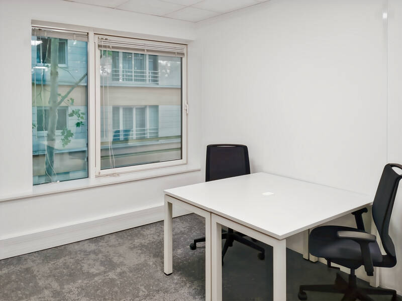 Bureaux, local professionnel Malakoff - 10&nbsp;m² - 879&nbsp;&euro;