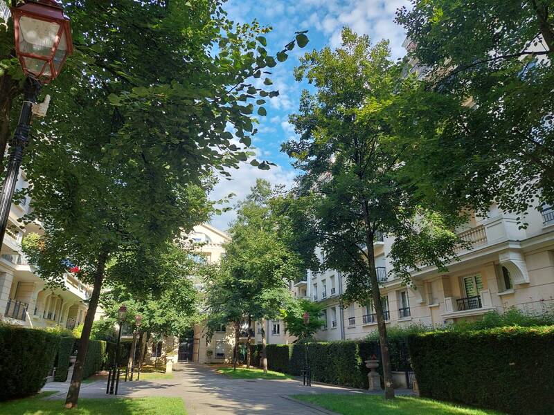 Issy-Les-Moulineaux (92130)