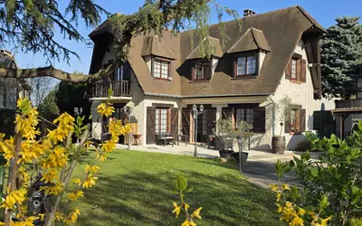 (200 M² Au Sol), Villebon-Sur-Yvette (91140)