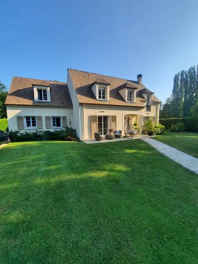 Vente maison 8 pièces Nanteau-sur-Essonne (77760)