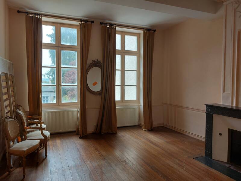 Laon (02000)