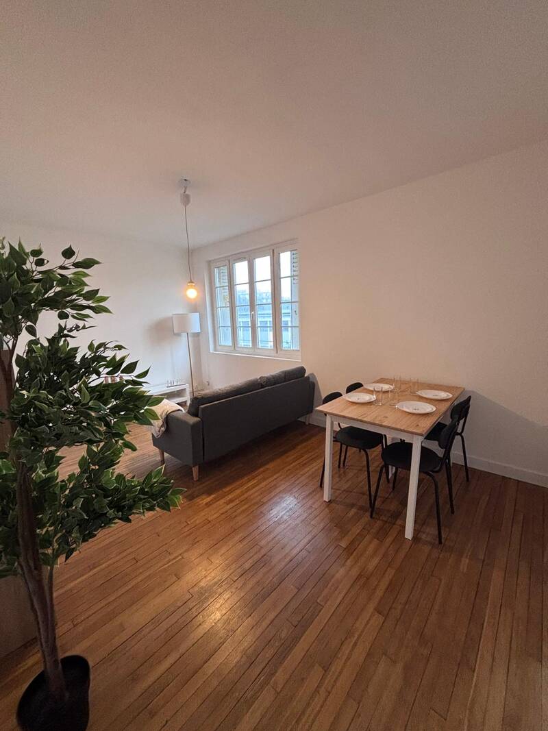 Nantes (44000)