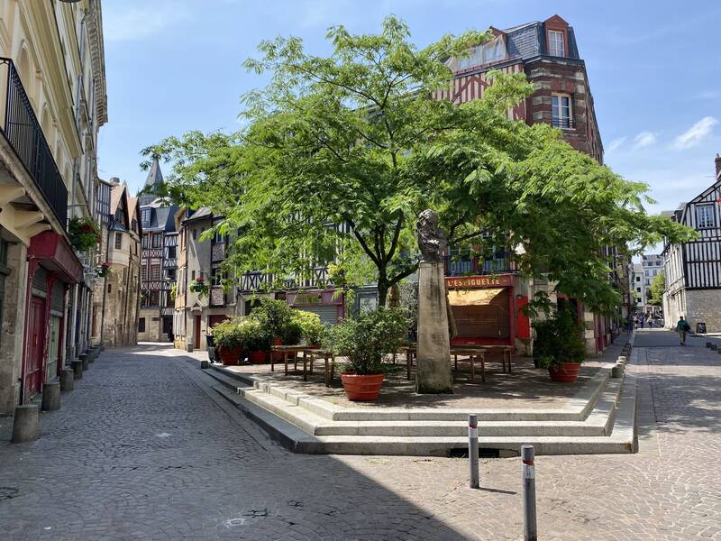 Rouen (76000)