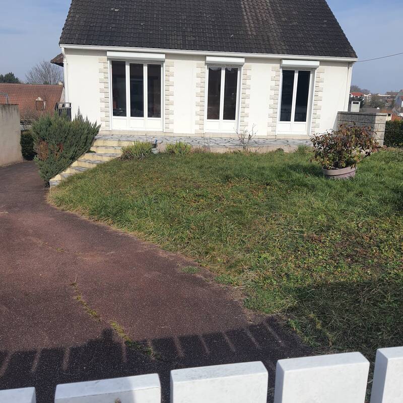 Vaux-Le-Pénil (77000)