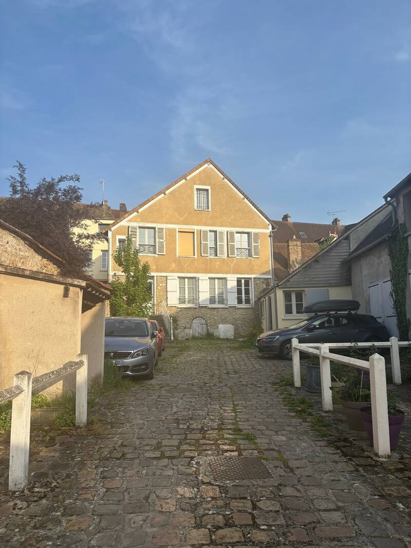 Houdan (78550)