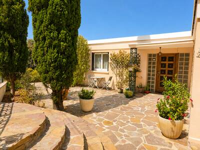 Vente maison 6 pièces Saint-Raphaël (83)