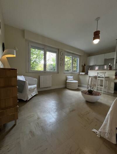 Location appartement studio Montreuil (93100)