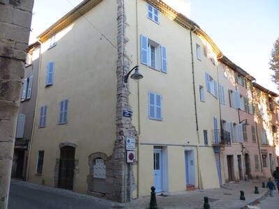 Location appartement 2 pièces Le Luc (83340)
