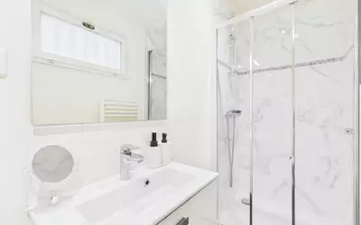Appartement 2 pièces 28 m² · à Paris 17e · 28 m² · 310 000 €