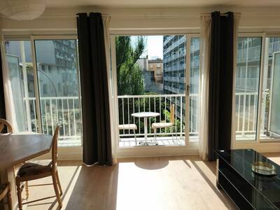 Location appartement studio Paris 19e