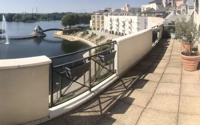 -Duplex -Terrasse 25 M2