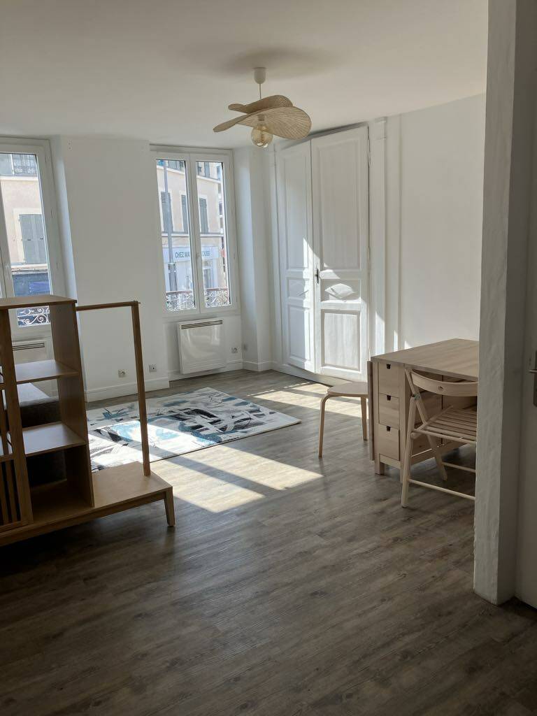 Melun (77000)