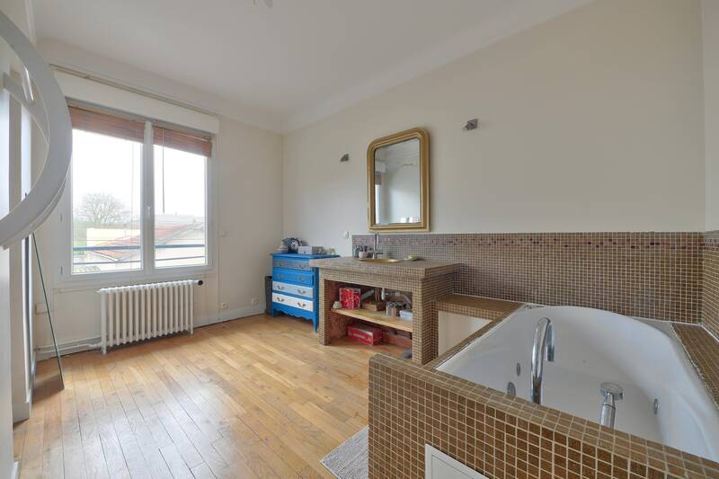 Montreuil (93100)