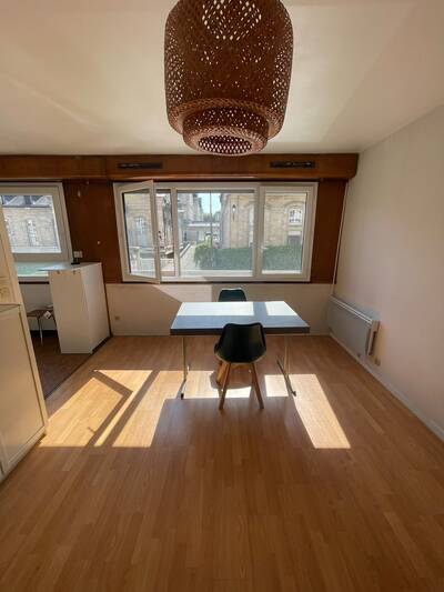 Location appartement studio Paris 20e