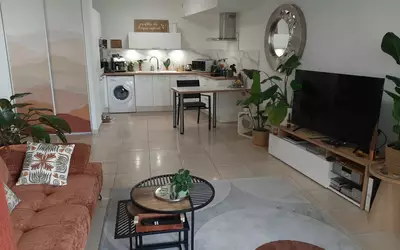 Fréjus (83600)