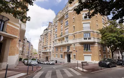 Issy-Les-Moulineaux (92130)
