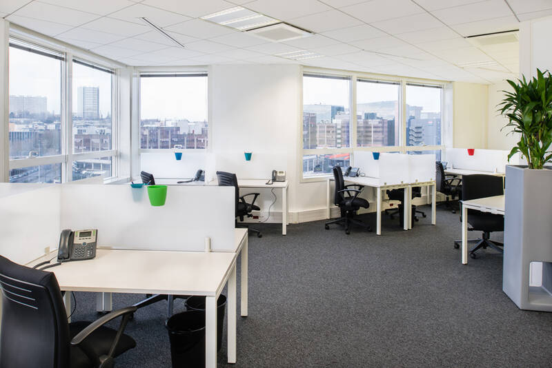 Bureaux, local professionnel Fontenay-Sous-Bois - 10&nbsp;m² - 249&nbsp;&euro;