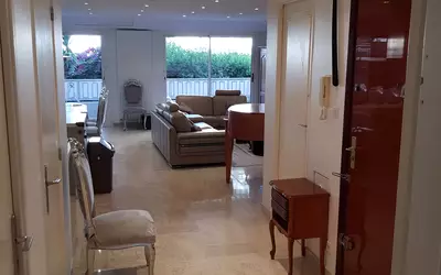 Cannes (06150)