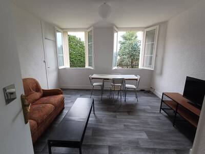 Location appartement 3 pièces Saint-Florent-sur-Cher (18400)