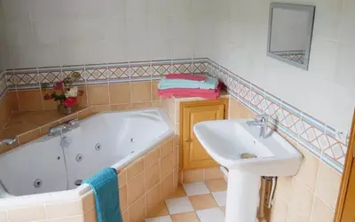 Vendières (02540)