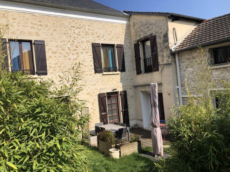 Oinville-Sur-Montcient (78250)